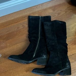 BORN suede black boots 9M